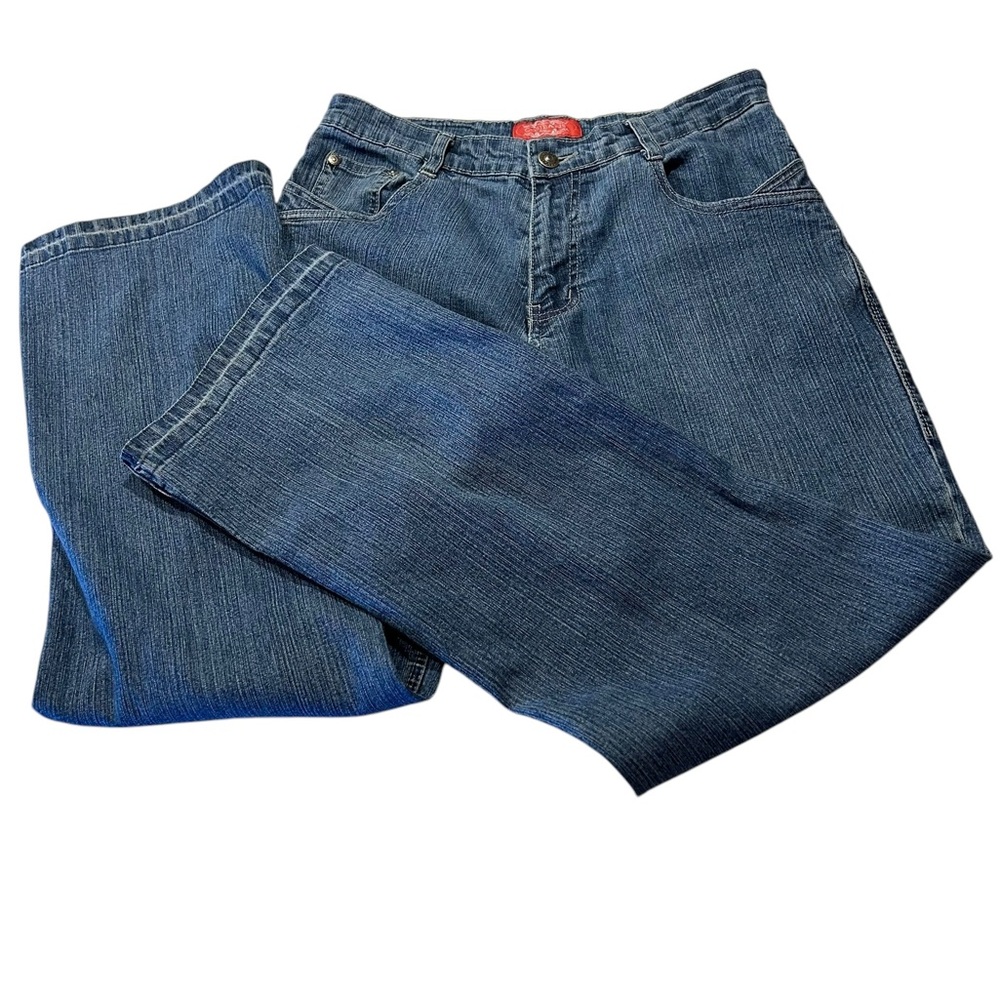 Cowgirl Chic Women’s CosJeans in a lightweight blend of materials.